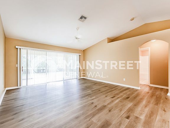 4th image of 730 Giorgio Ave S
