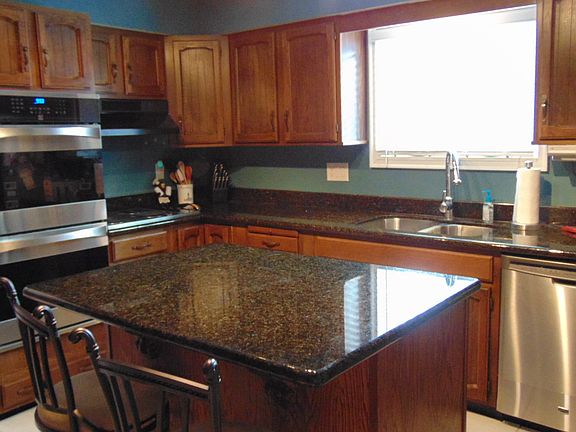 kitchen w double oven