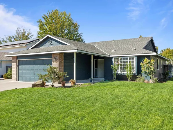 2351 Hummingbird Ln, West Richland, WA 99353