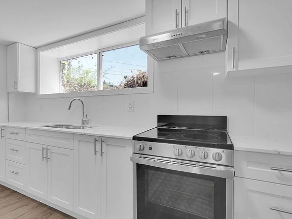 3rd image of 917 Hamilton Rd #20