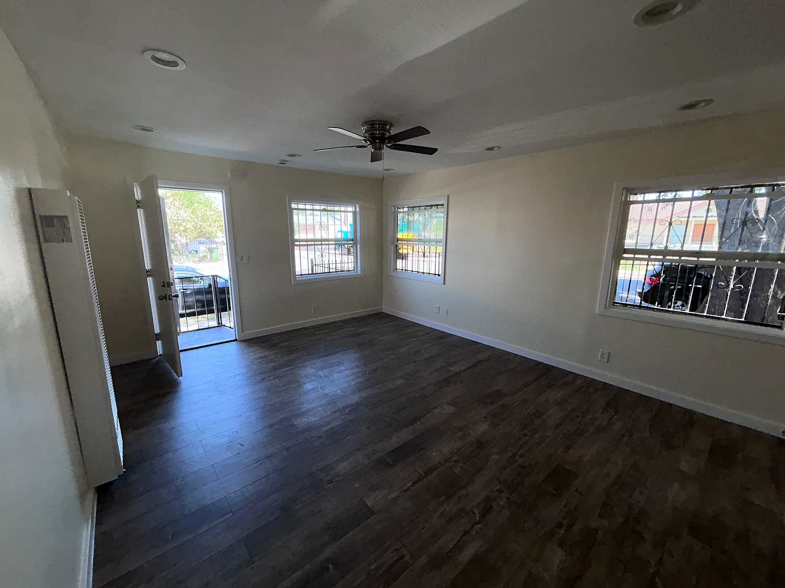 1 bed, $2,000 — Photo 3
