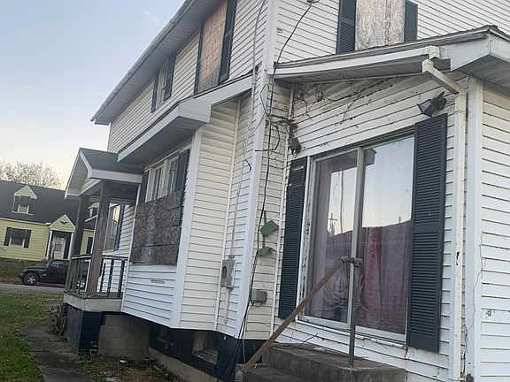 3rd image of 1625 Poplar St
