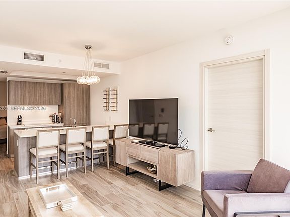 5th image of 801 S Miami Ave Unit 3703