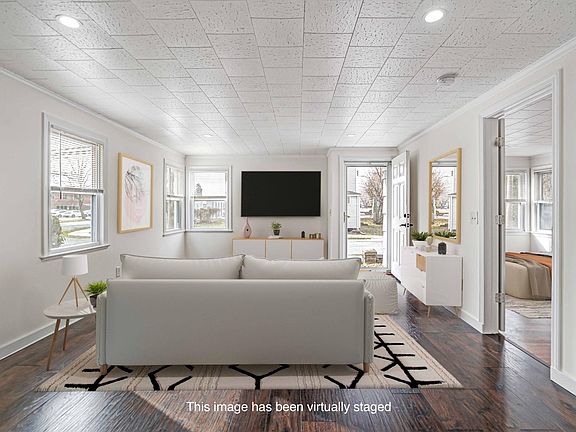 2nd image of 212 East Ave