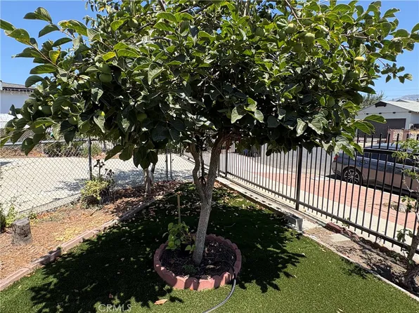 11241 De Haven Ave, Pacoima, CA 91331