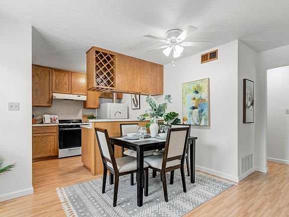 3rd image of 2738 Bidwell St APT 1