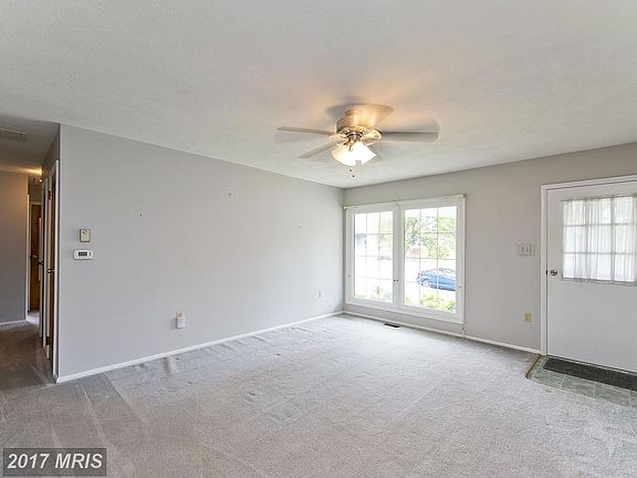 4th image of 622 Hollingsworth Dr