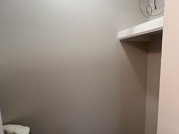4th image of 5015 Jacksboro Pike #Pike7