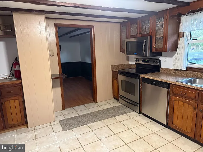 105 Harding Hwy — Photo 6