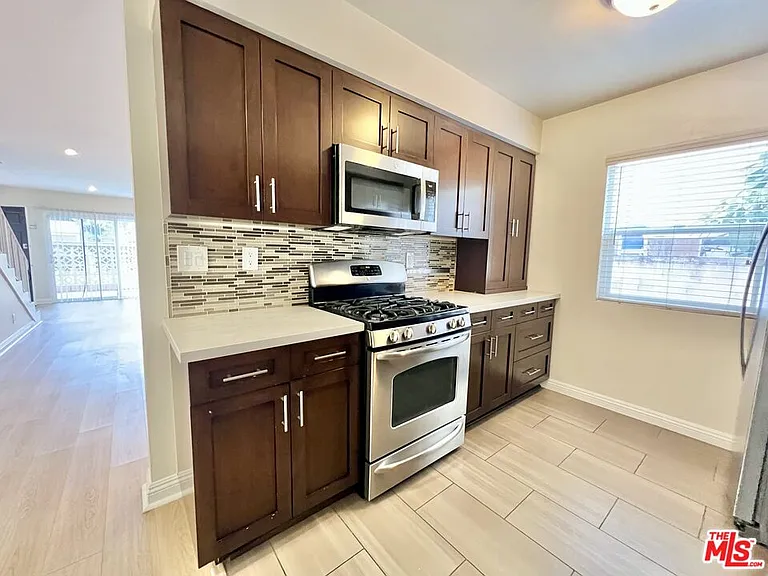 1552 Berkeley St #1 — Photo 6