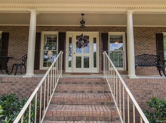 2nd image of 603 Anderson Ave