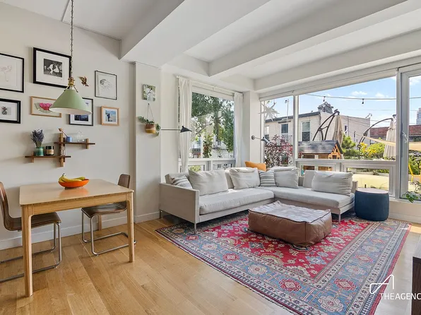 150 N 5th St APT 3E, Brooklyn, NY 11211