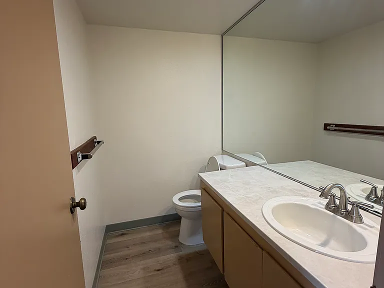 14338 SW Farmington Rd — Photo 5