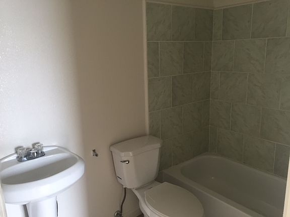5th image of 7644 Lehigh St