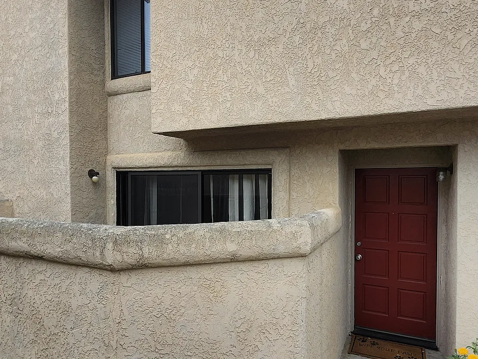 324 W Chestnut Ave