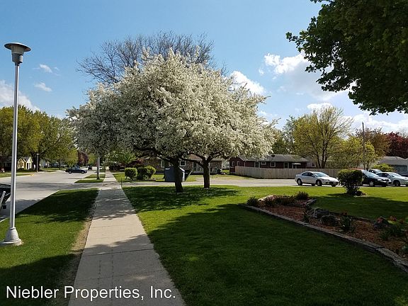 3rd image of 800 S Lincoln Ave APT 104
