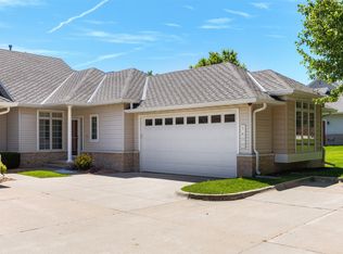 1400 NW 141st St, Clive, IA 50325