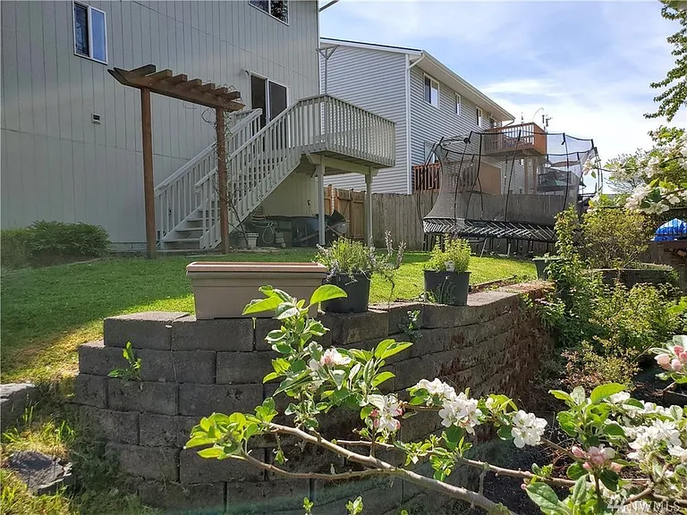 1228 85th Dr NE — Photo 15