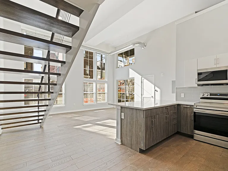 4649 Umbria St #101 — Photo 2