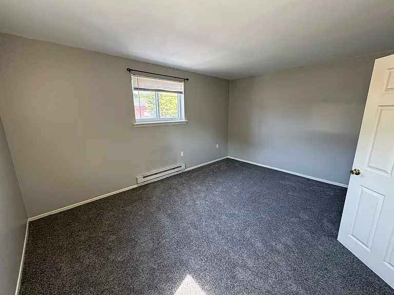 203 E Chestnut Street — Photo 8