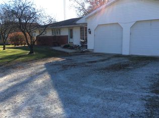 315 W Main St, Good Hope, IL 61438