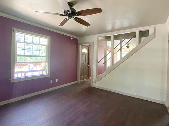 5th image of 4601 Hart Ave