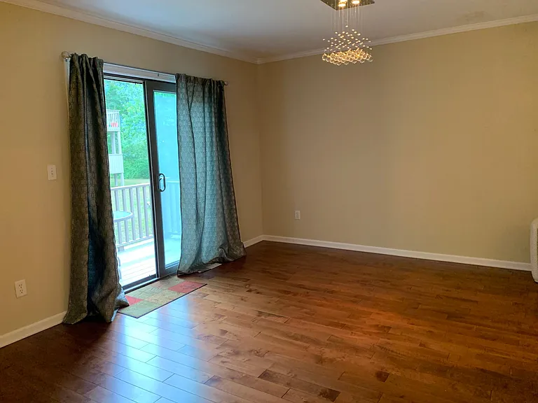 18 Greenbriar Dr #C — Photo 7