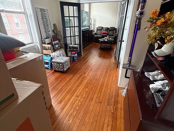 5th image of 935 Willow Ave APT 3N