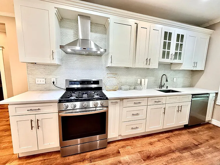 630 Lowell St #630 — Photo 7
