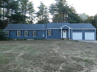 17 Montgomery Rd, Windham, ME 04062
