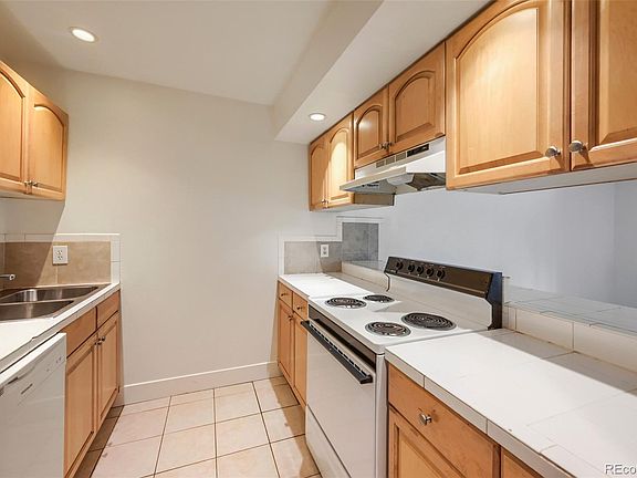 2nd image of 2707 Valmont Road #212C