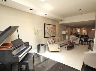 104-06 Delancey St, Philadelphia, PA 19106