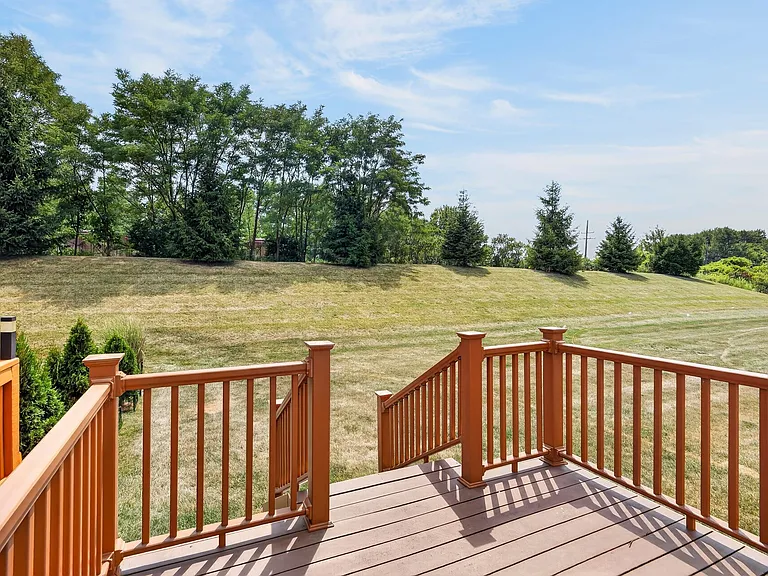 119 River Rock Way #1 — Photo 32