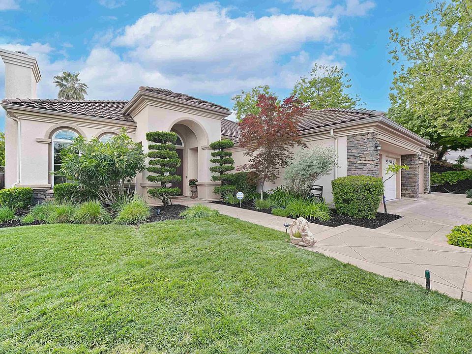 1st image of 1 Circle E Ranch Pl