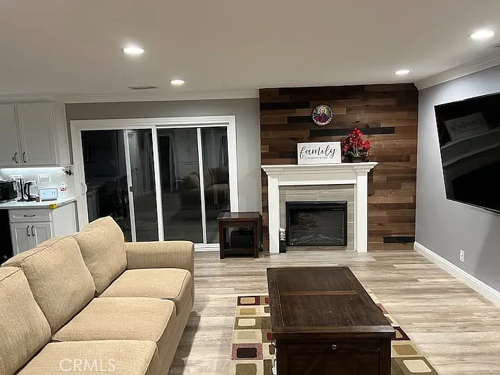 5382 Marietta Ave — Photo 28