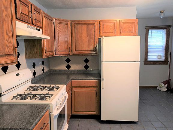 4th image of 115 Waterston Ave #1A