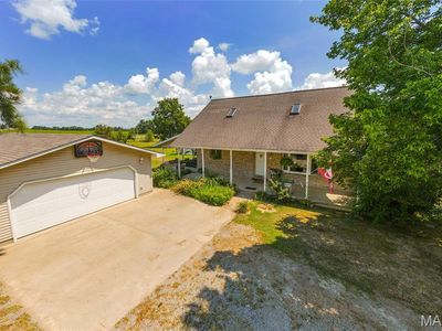 950 Cook Rd, Eldorado, IL, 62930