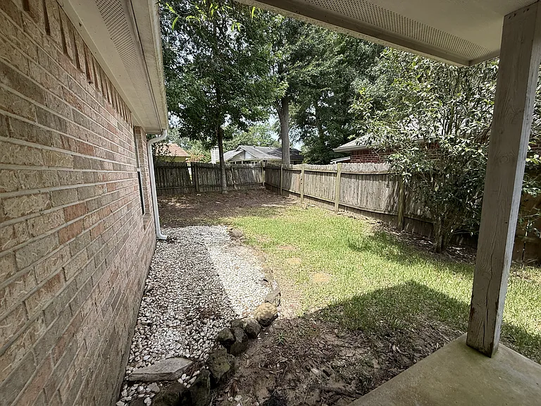 105 Willow Brook Dr — Photo 13