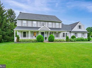 311 Clearfield Dr, Lincoln University, PA 19352