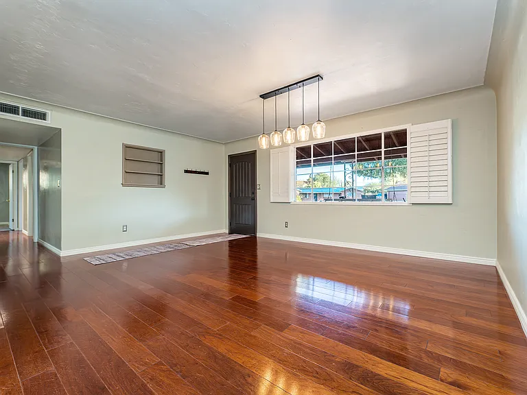 2827 E La Cienega Pl — Photo 21