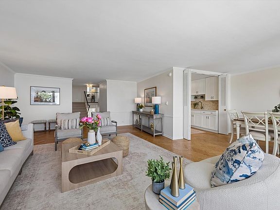 4th image of 1630 Sheridan Rd Unit 4H