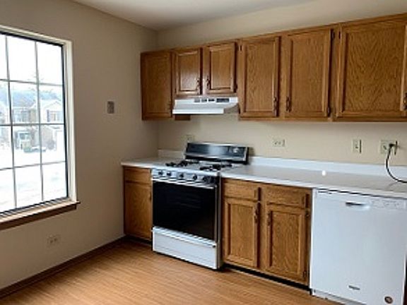 3rd image of 2132 Southwind Cir