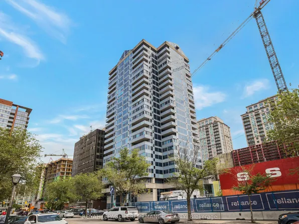 160 George St #1905, Ottawa, ON K1N 9M2