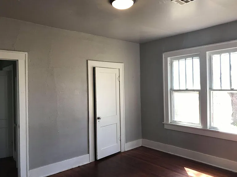 2123 Hayes St — Photo 14