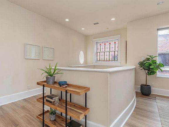 5th image of 4937 McPherson Ave