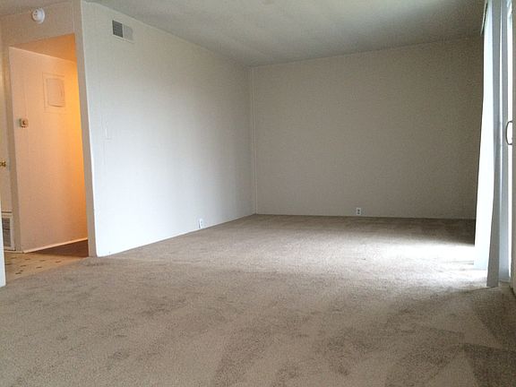 3rd image of 3712 Green Ash Ct