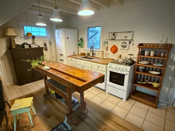 131 Unadilla Ave, Asheville, NC 28803