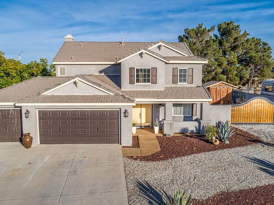 1st image of 40054 Villa Moura Dr