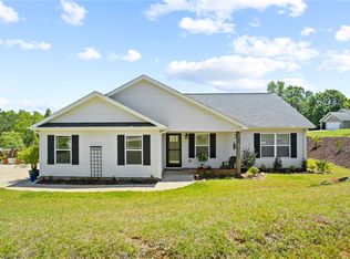 104 Stanmoore Dr, Anderson, SC 29621