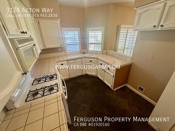 5th image of 3128 Acton Way
